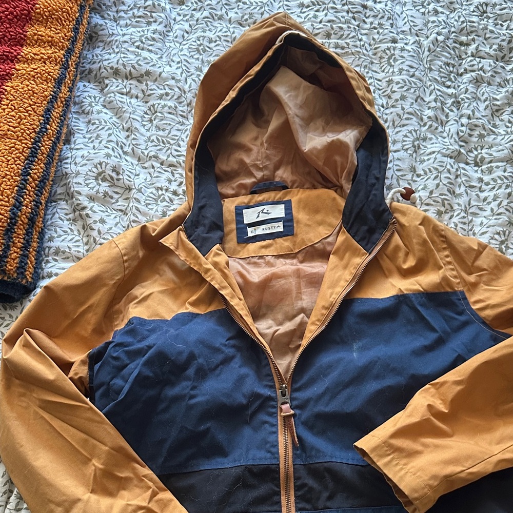 Rusty Men's Blue and Tan Windbreaker